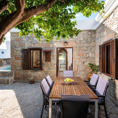 Villa Claudia In Lardos Extérieur photo